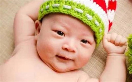 郑姓男生取什么名字好？420个清新自然名字推荐