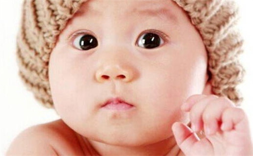 彭姓阳光活泼的男宝名字